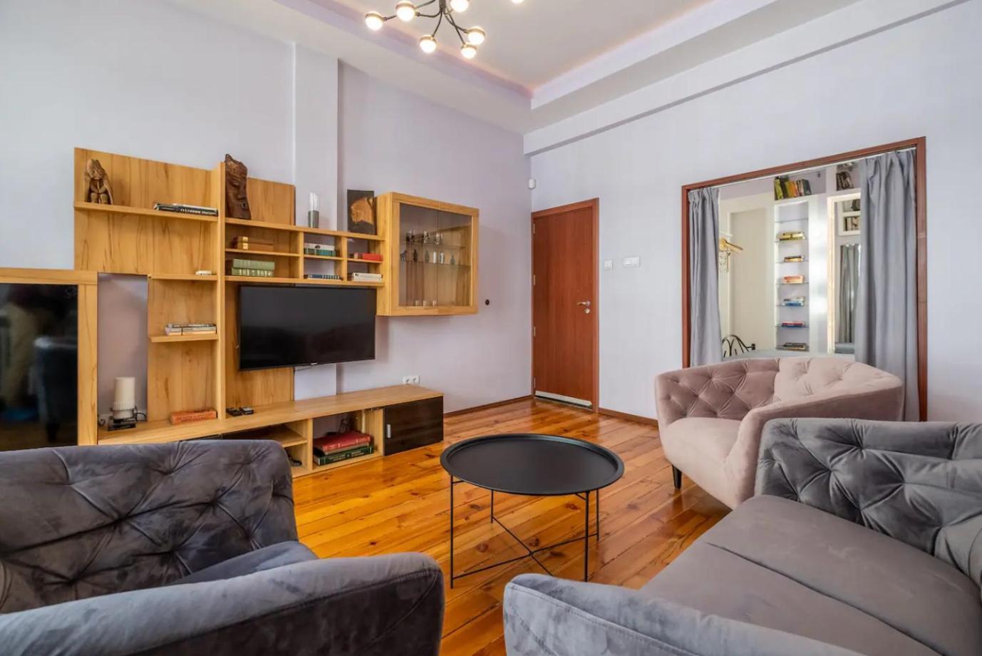Charming 2Bdr Apartment In Historic Center With Parking Sofia Zewnętrze zdjęcie